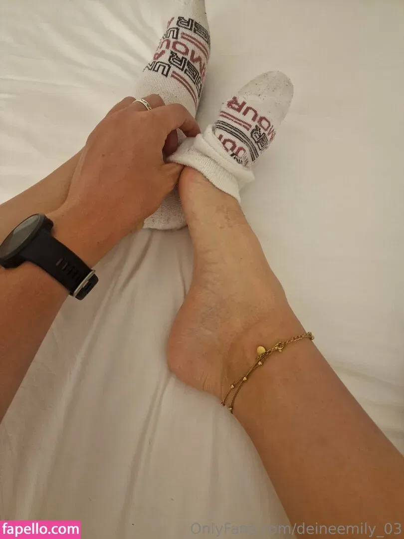 deineemily_03 Onlyfans Photo Gallery 