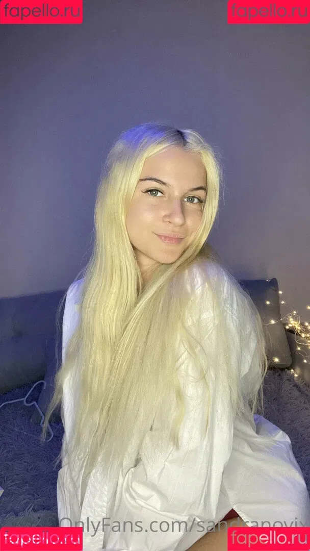 iamsandranovix Onlyfans Photo Gallery 