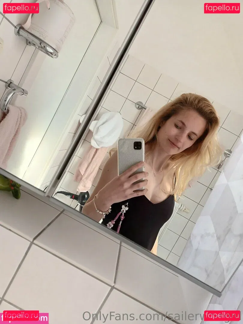 sailerwolfgirl Onlyfans Photo Gallery 