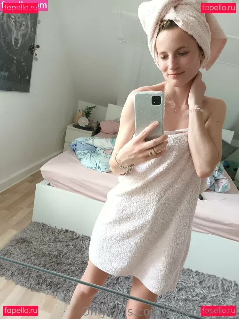 sailerwolfgirl Onlyfans Photo Gallery 