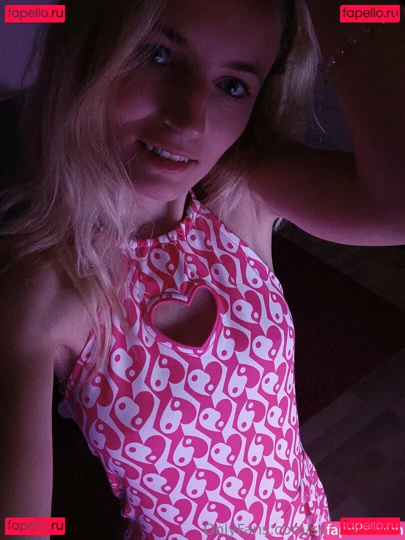 sailerwolfgirl Onlyfans Photo Gallery 