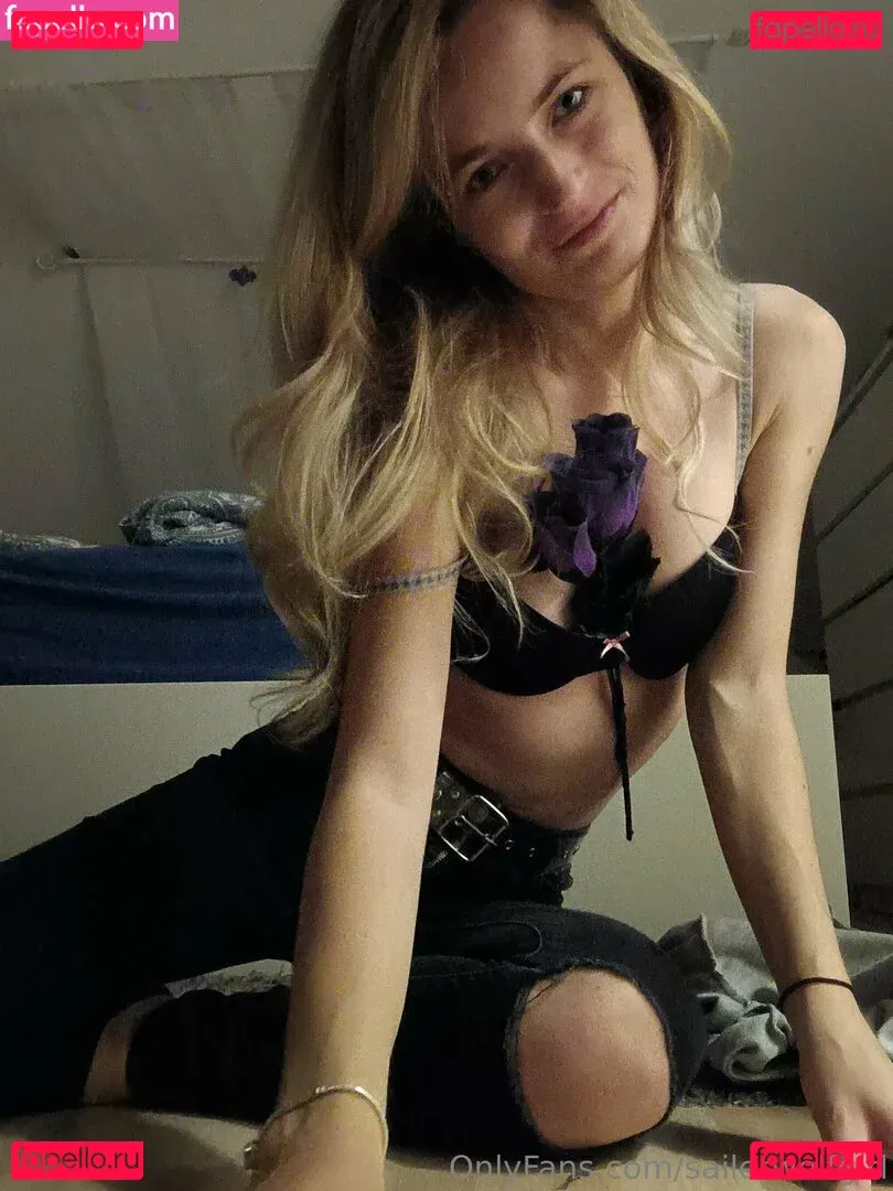 sailerwolfgirl Onlyfans Photo Gallery 