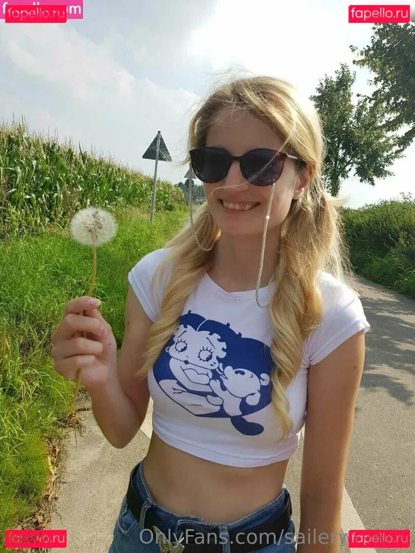 sailerwolfgirl Onlyfans Photo Gallery 