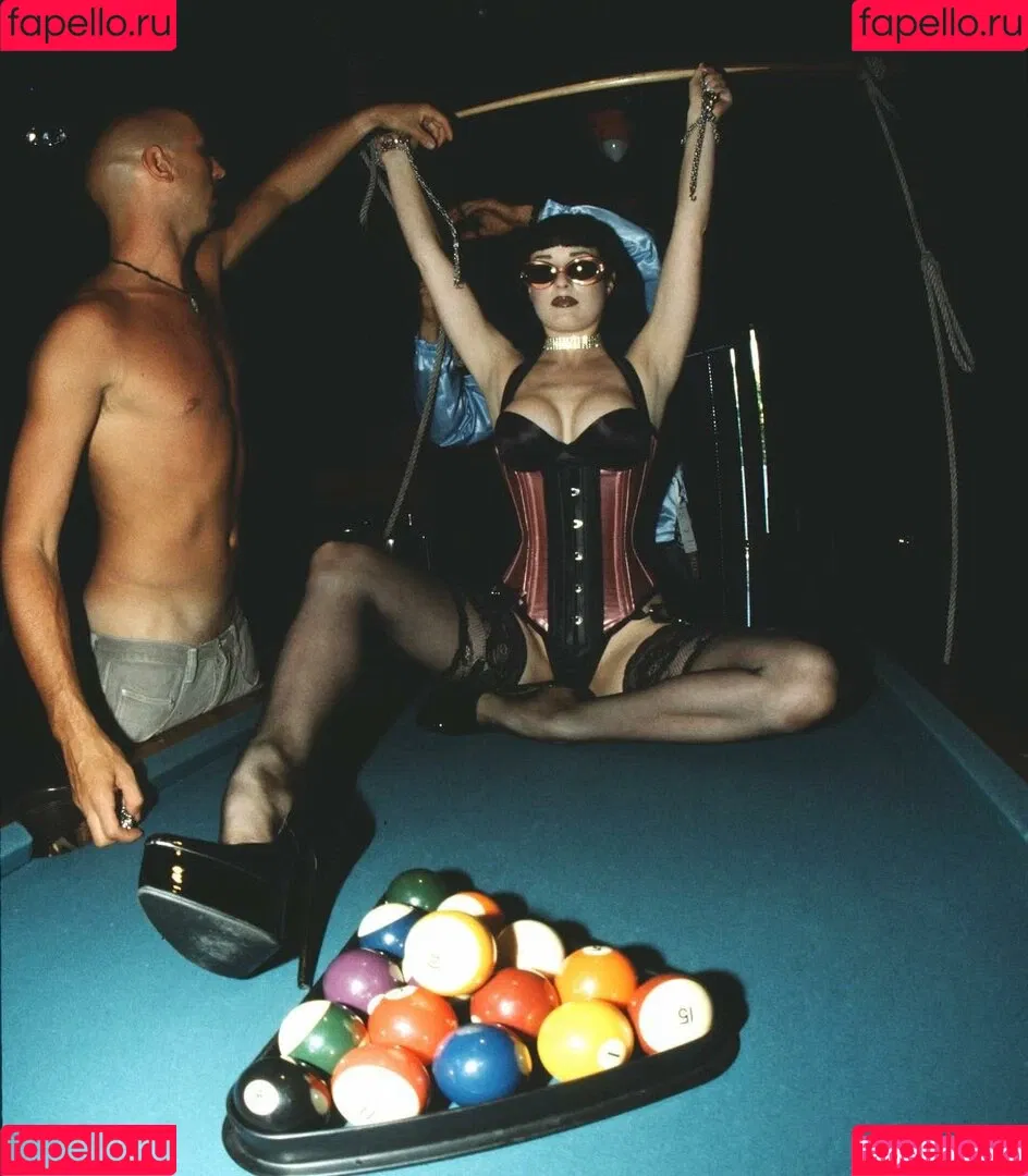 Dita Von Teese Onlyfans Photo Gallery 