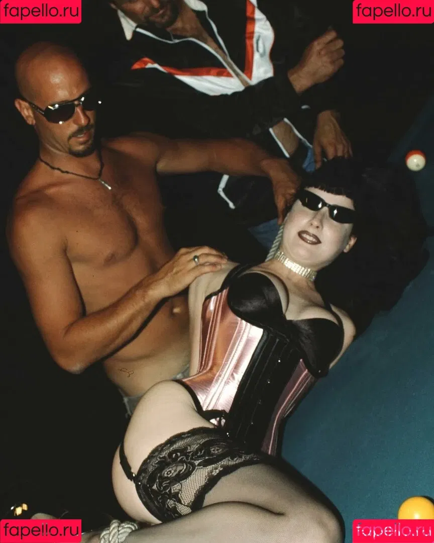 Dita Von Teese Onlyfans Photo Gallery 