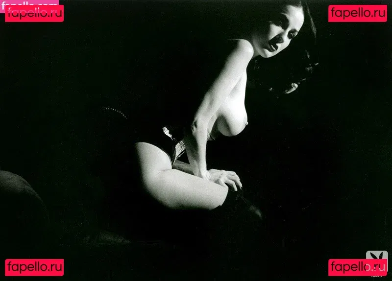 Dita Von Teese Onlyfans Photo Gallery 