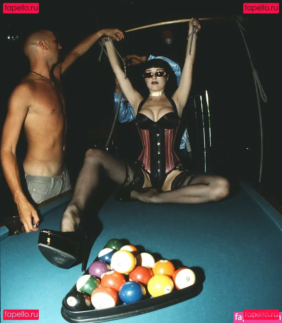 Dita Von Teese Onlyfans Photo Gallery 