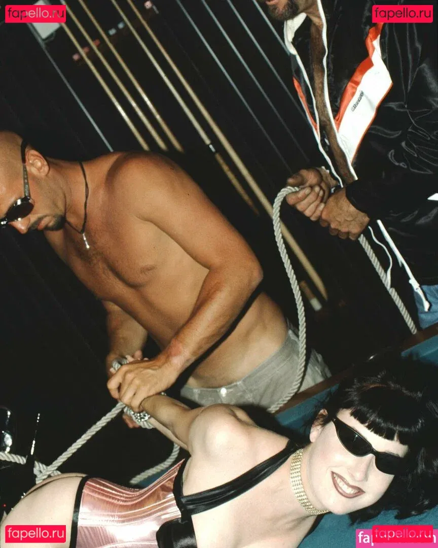 Dita Von Teese Onlyfans Photo Gallery 