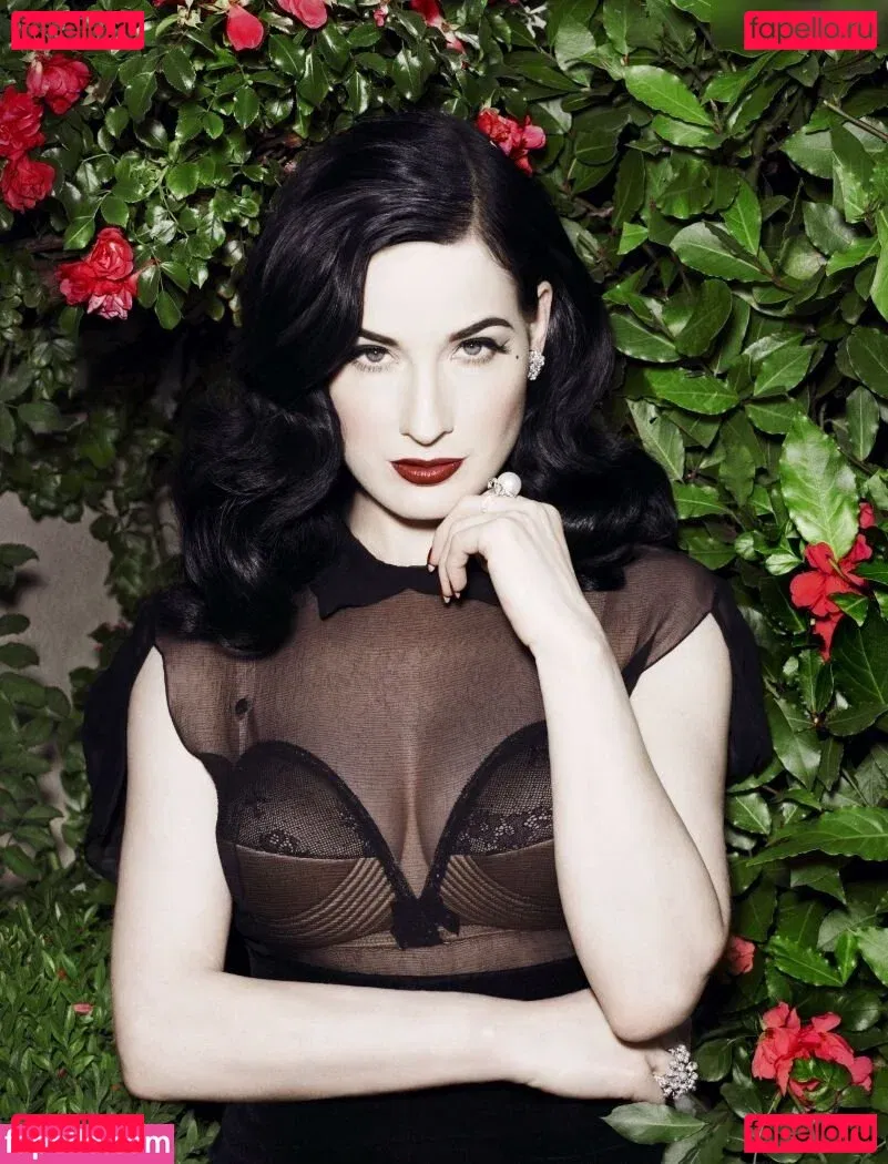 Dita Von Teese Onlyfans Photo Gallery 