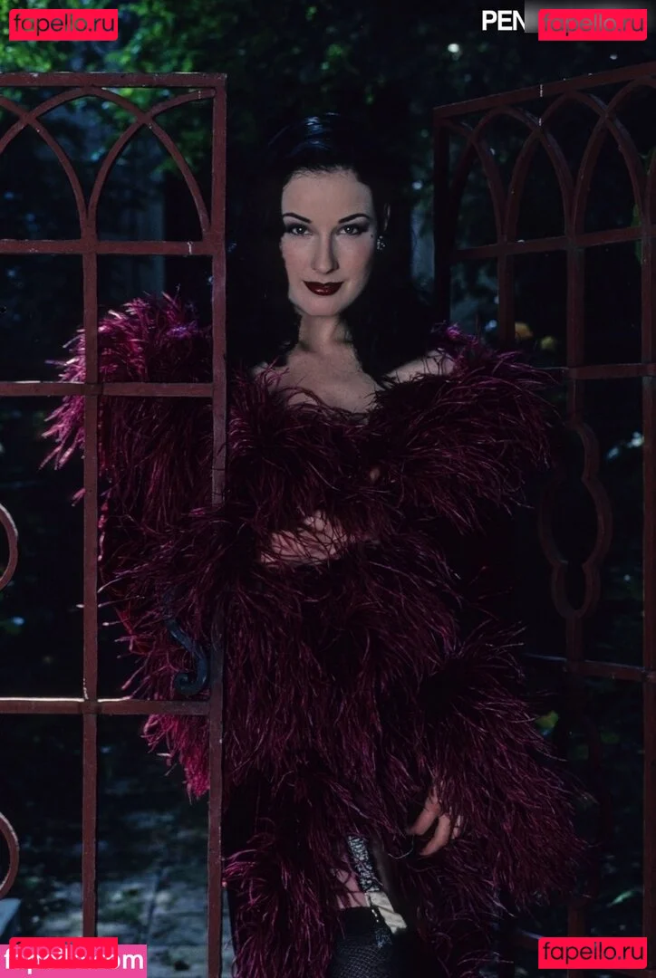 Dita Von Teese Onlyfans Photo Gallery 