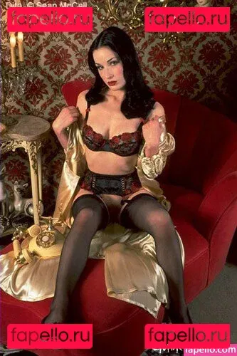 Dita Von Teese Onlyfans Photo Gallery 