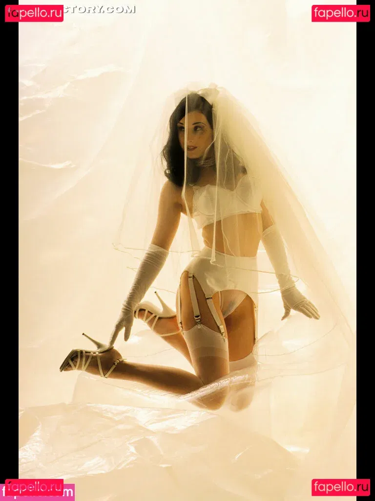 Dita Von Teese Onlyfans Photo Gallery 