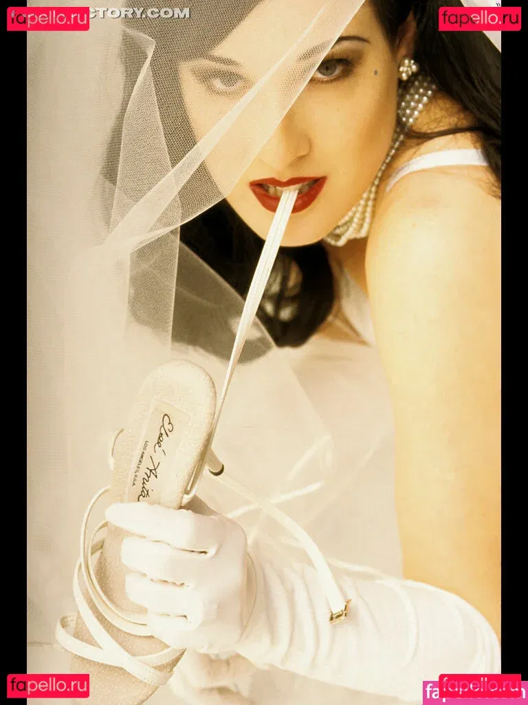 Dita Von Teese Onlyfans Photo Gallery 