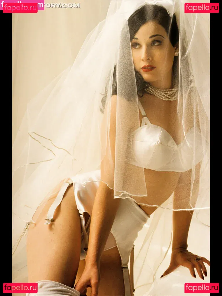 Dita Von Teese Onlyfans Photo Gallery 