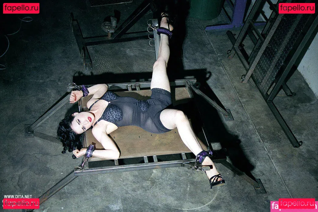 Dita Von Teese Onlyfans Photo Gallery 