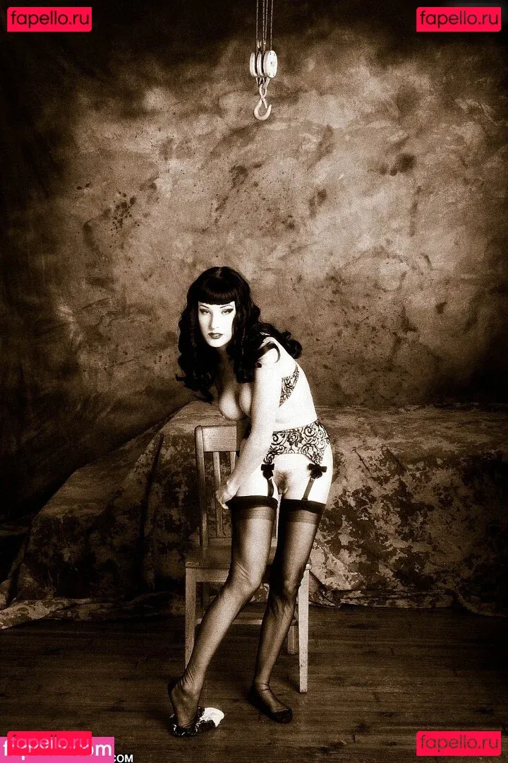 Dita Von Teese Onlyfans Photo Gallery 