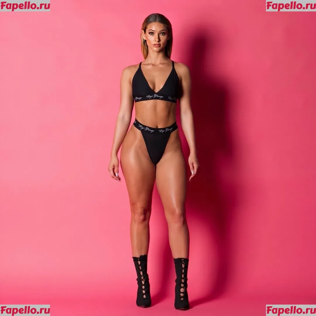 Lauren Racine Wood Onlyfans Photo Gallery 