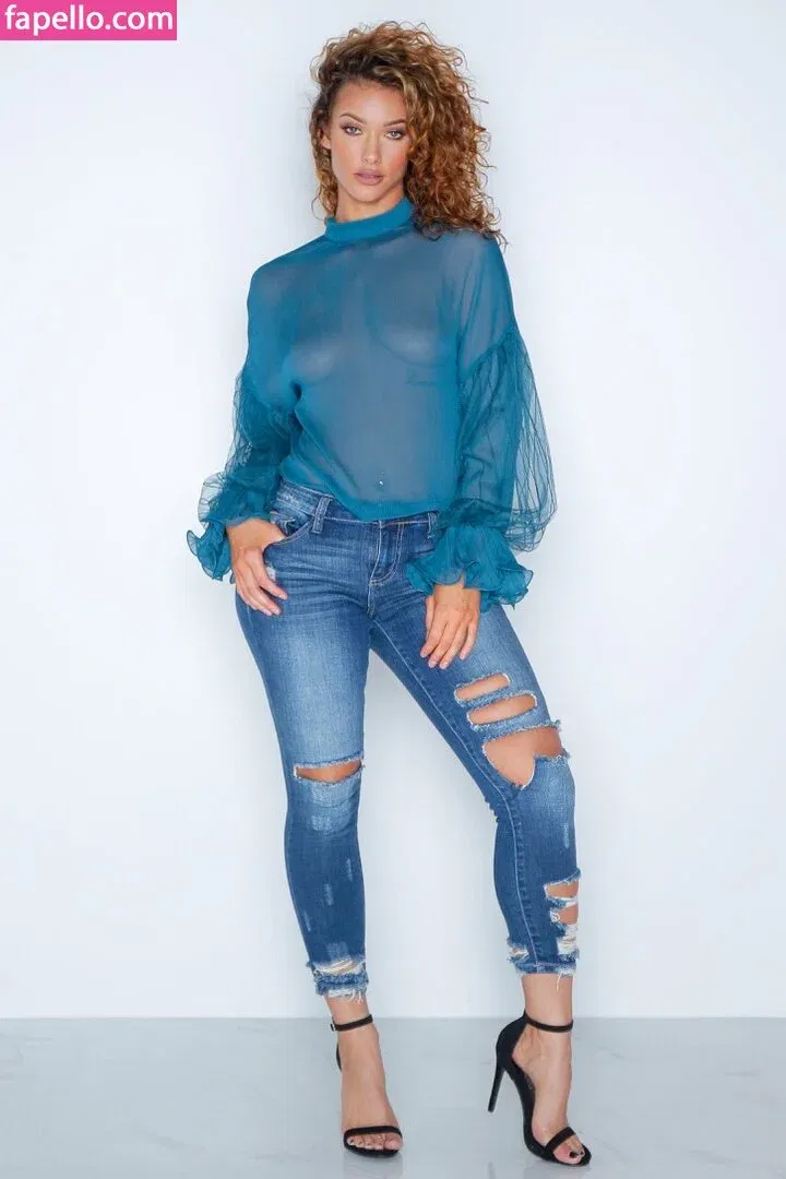 Lauren Racine Wood Onlyfans Photo Gallery 