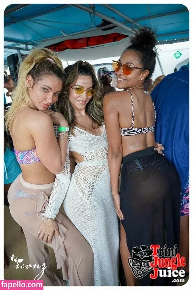 Lauren Racine Wood Onlyfans Photo Gallery 