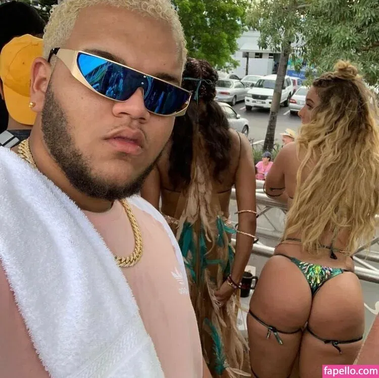 Lauren Racine Wood Onlyfans Photo Gallery 