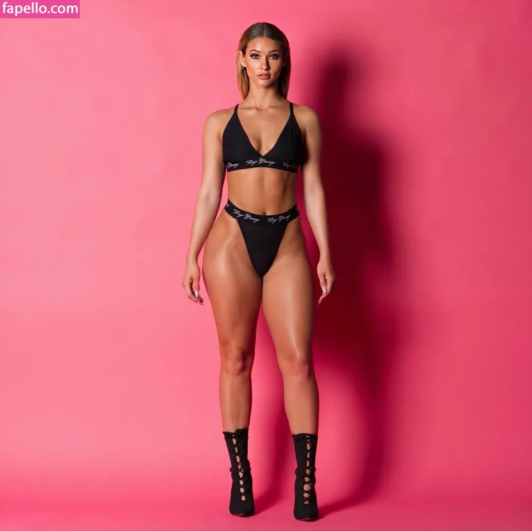 Lauren Racine Wood Onlyfans Photo Gallery 