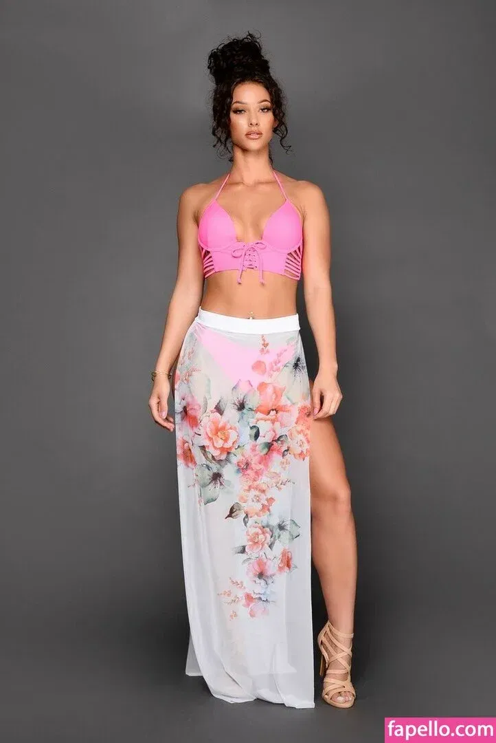 Lauren Racine Wood Onlyfans Photo Gallery 