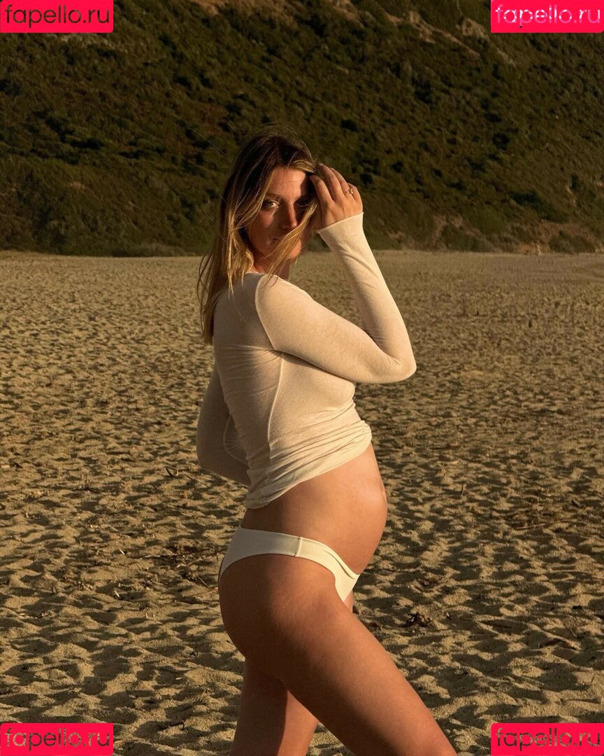 Marine Dauchez Nude Onlyfans Photo 29