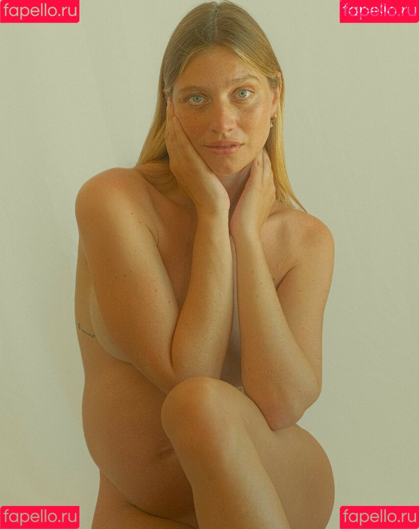 Marine Dauchez Nude Onlyfans Photo 4
