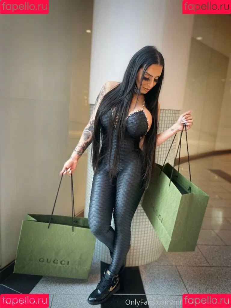 missmeenaofficial Onlyfans Photo Gallery 