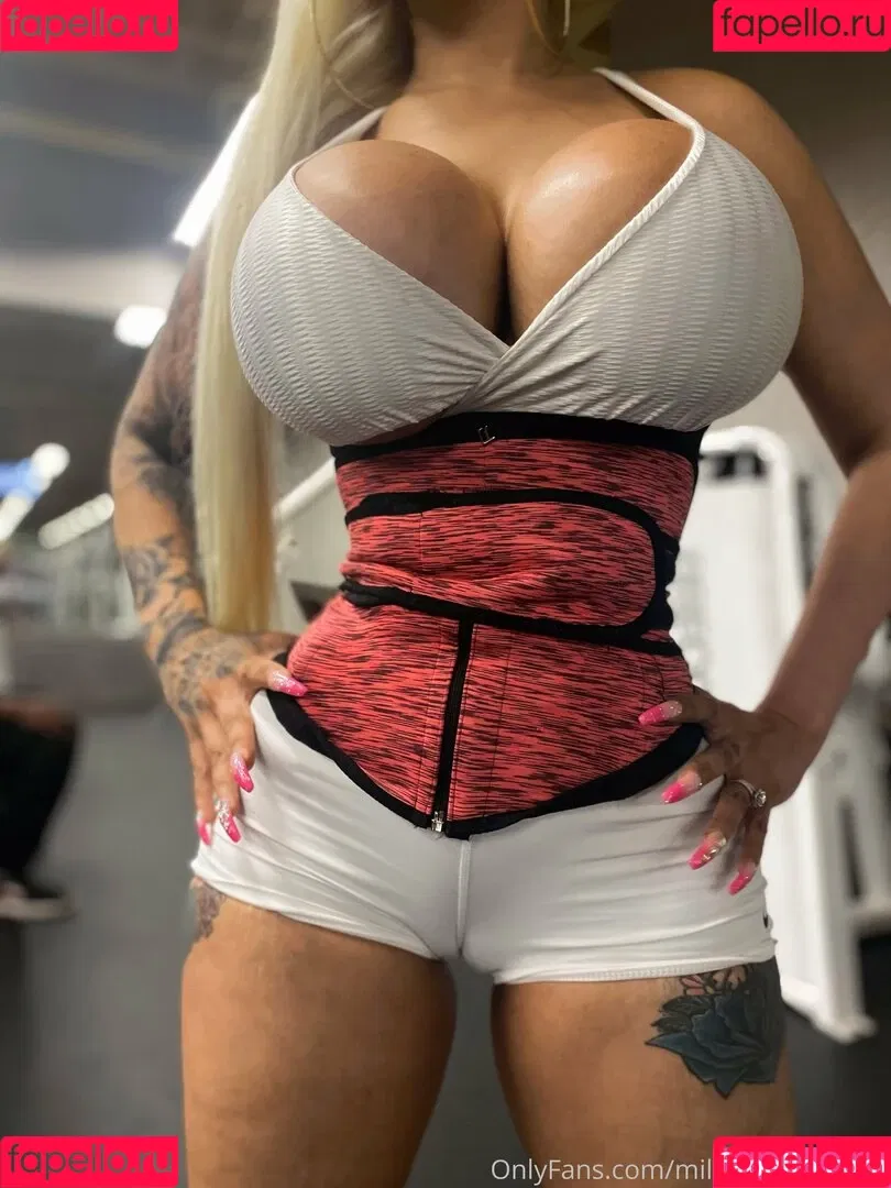 missmeenaofficial Onlyfans Photo Gallery 