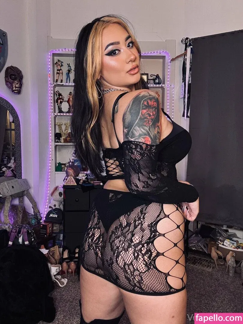 VeronicaRae Onlyfans Photo Gallery 