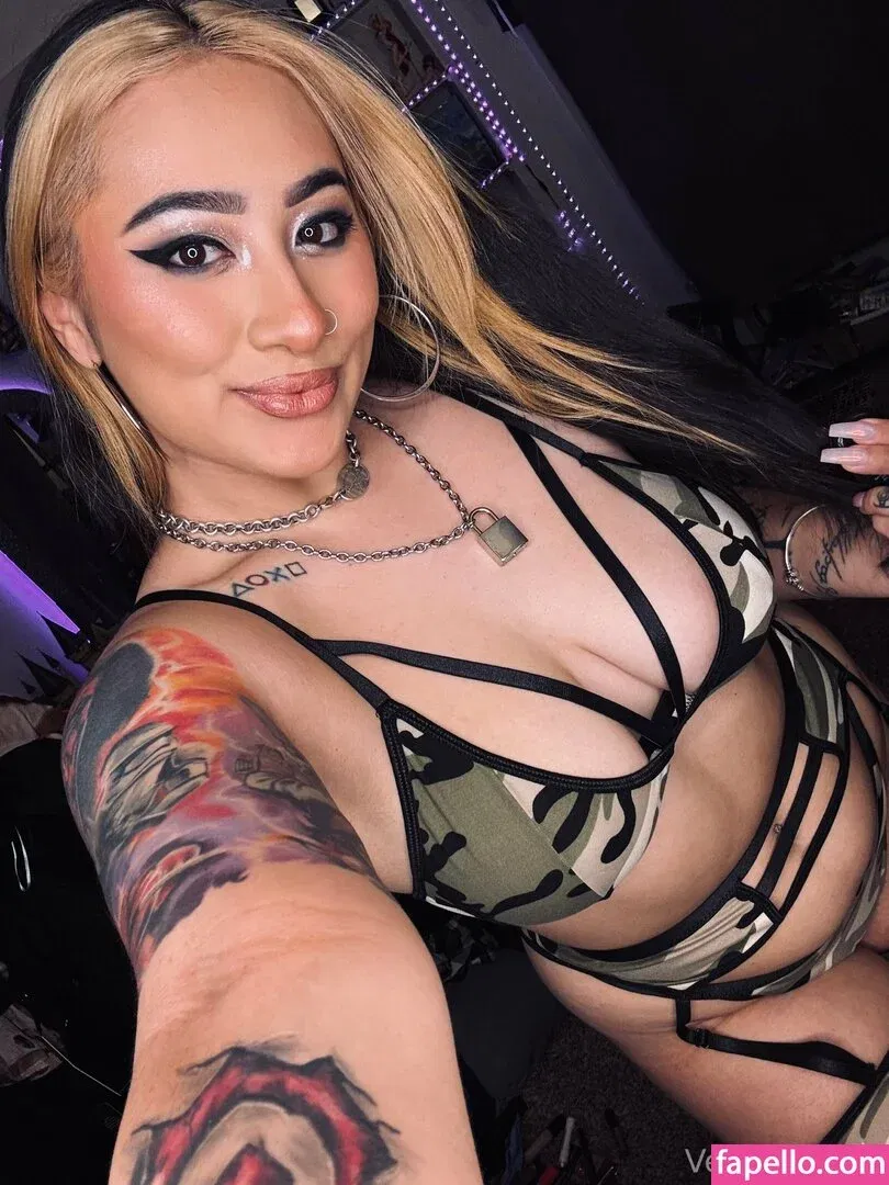 VeronicaRae Onlyfans Photo Gallery 