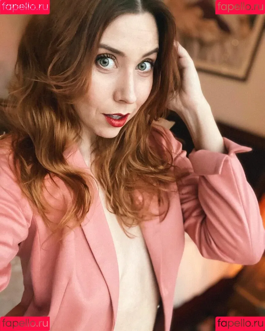 Hazel Hayes Onlyfans Photo Gallery 