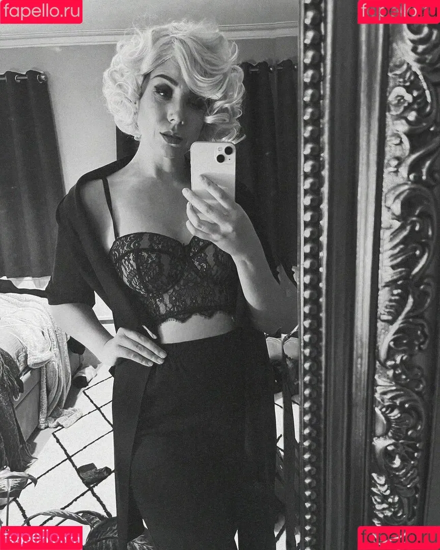 Hazel Hayes Onlyfans Photo Gallery 