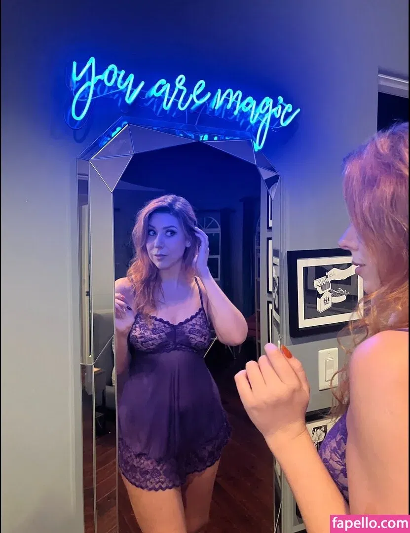 Hazel Hayes Onlyfans Photo Gallery 