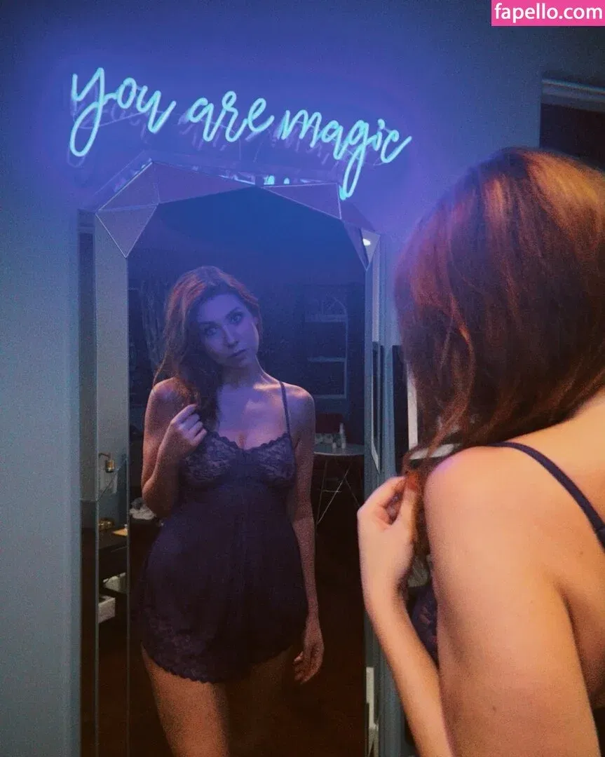 Hazel Hayes Onlyfans Photo Gallery 