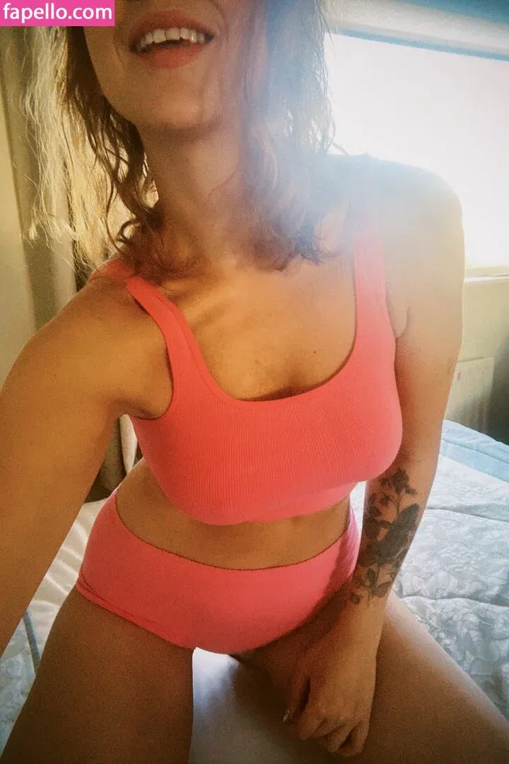 Hazel Hayes Onlyfans Photo Gallery 