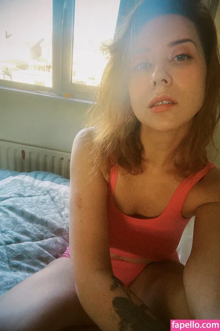 Hazel Hayes Onlyfans Photo Gallery 