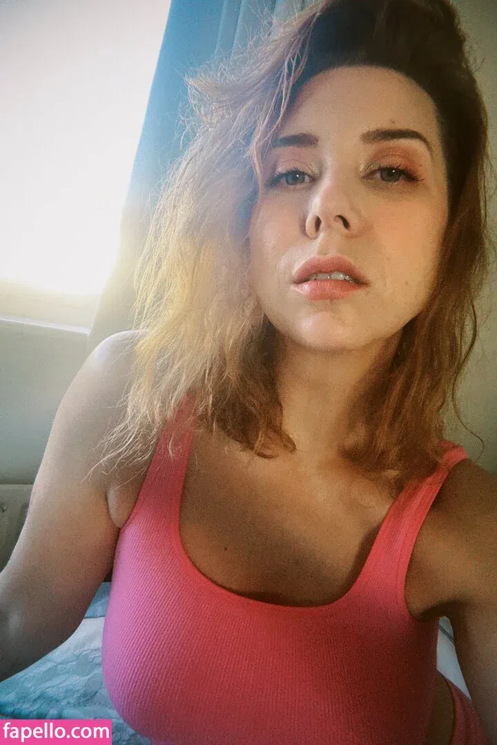 Hazel Hayes Onlyfans Photo Gallery 