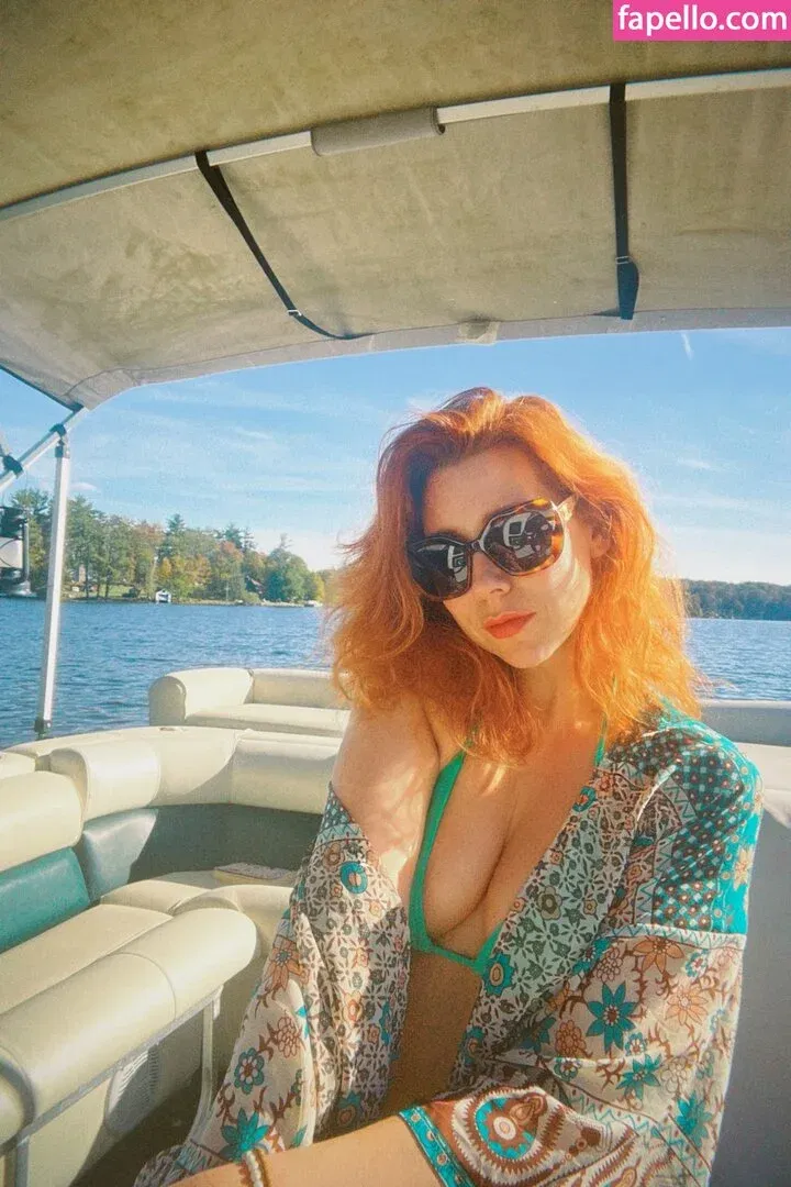 Hazel Hayes Onlyfans Photo Gallery 