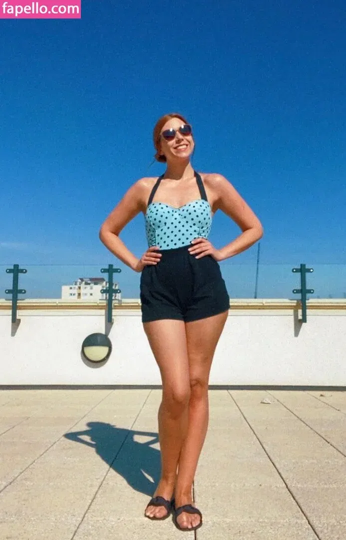 Hazel Hayes Onlyfans Photo Gallery 