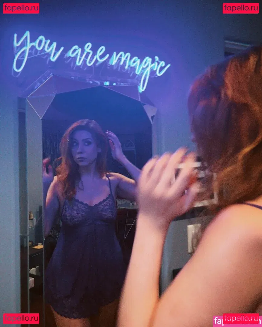 Hazel Hayes Onlyfans Photo Gallery 