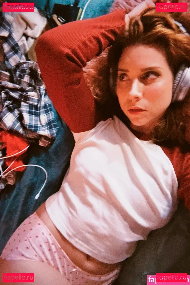 Hazel Hayes Onlyfans Photo Gallery 