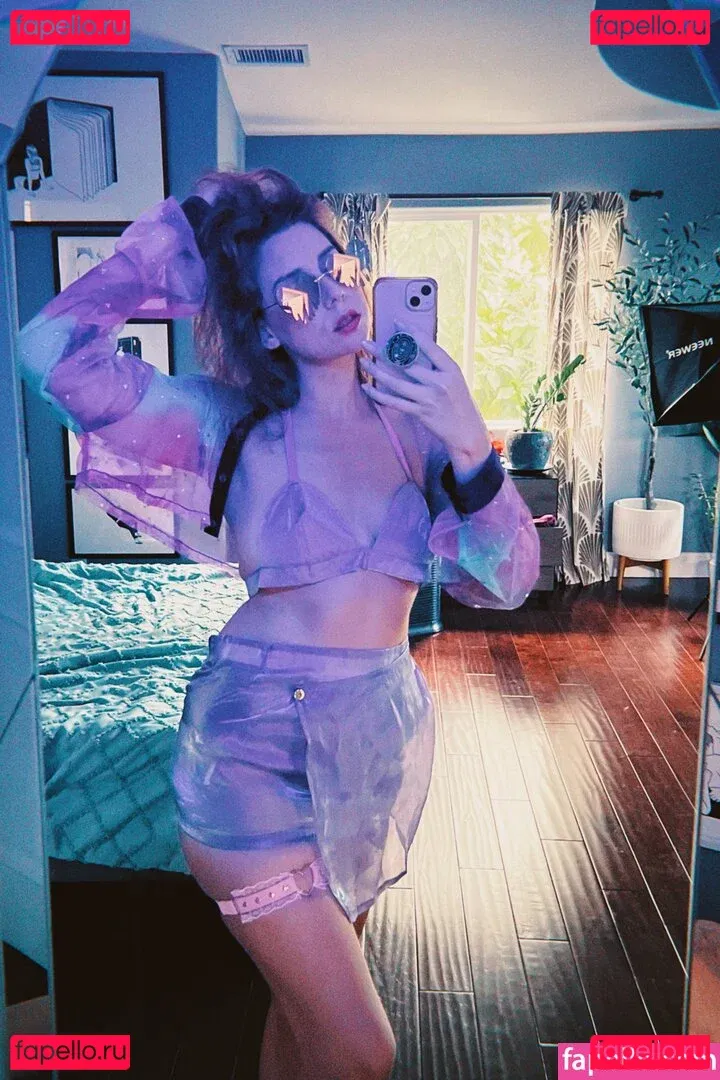 Hazel Hayes Onlyfans Photo Gallery 