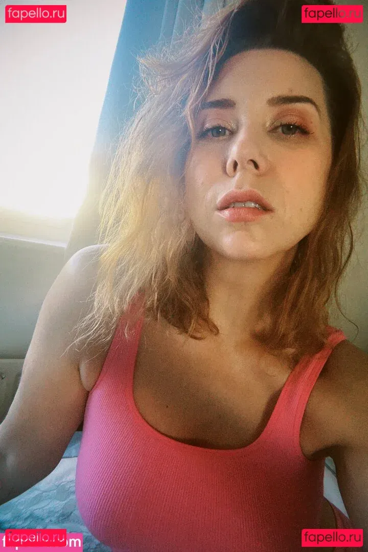 Hazel Hayes Onlyfans Photo Gallery 