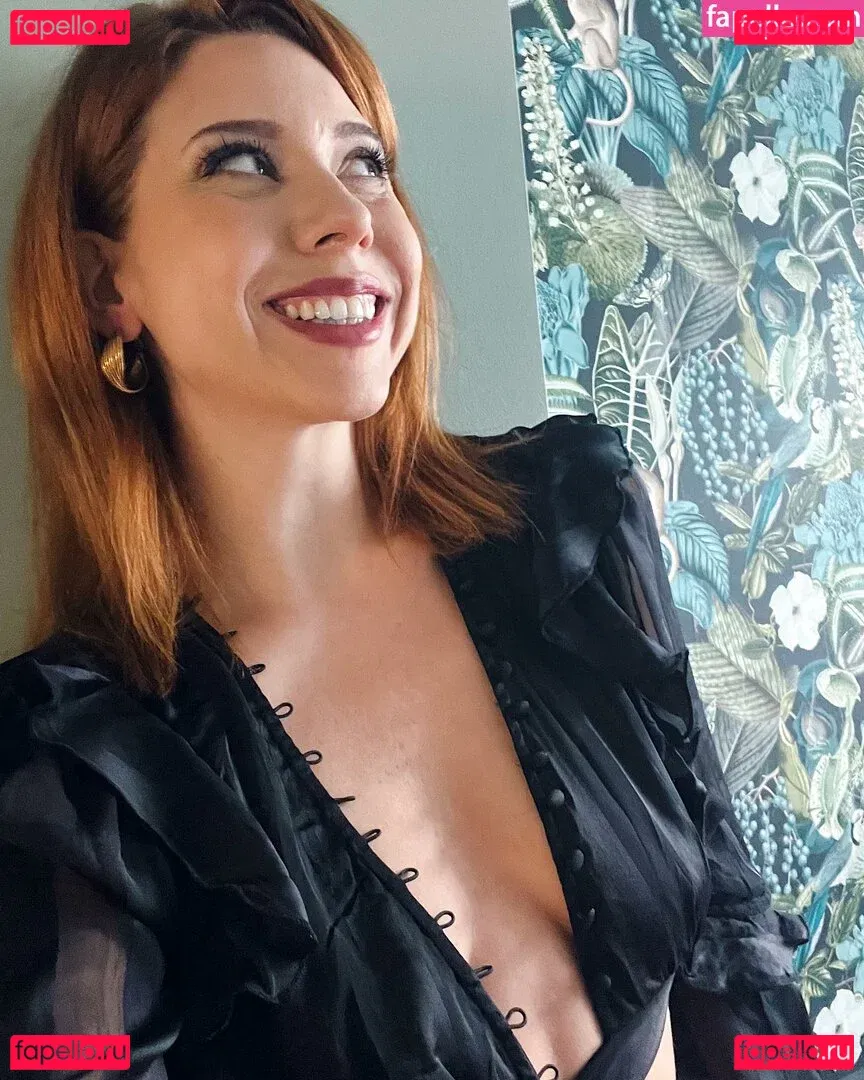 Hazel Hayes Onlyfans Photo Gallery 