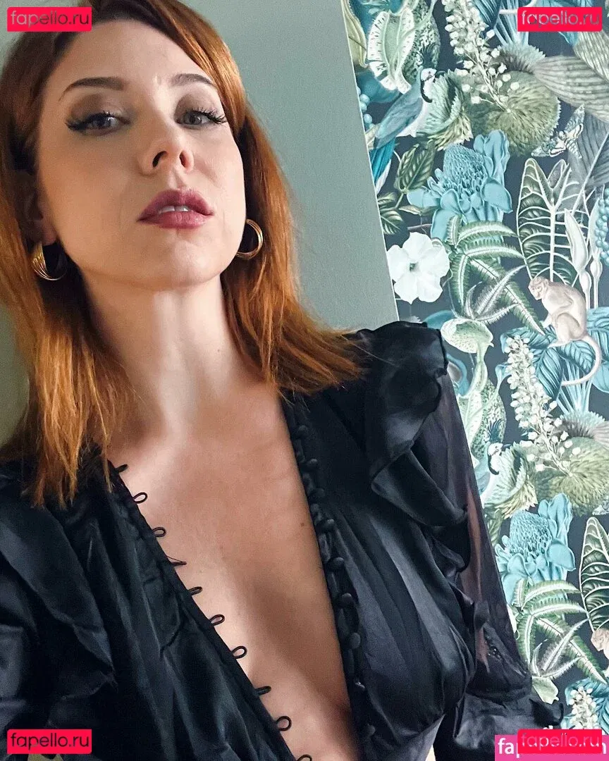 Hazel Hayes Onlyfans Photo Gallery 