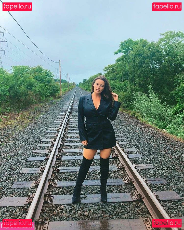 Tia Provost Onlyfans Photo Gallery 