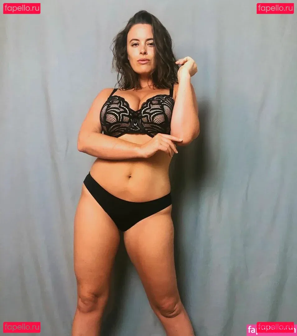 Tia Provost Onlyfans Photo Gallery 