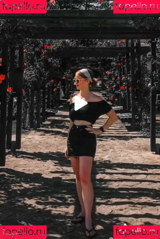 Maria T Onlyfans Photo Gallery 